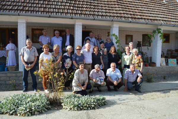 19. Pokrajinski susret hrvatskih pjesnika LIRA NAIVA 2021. održan u Vajskoj